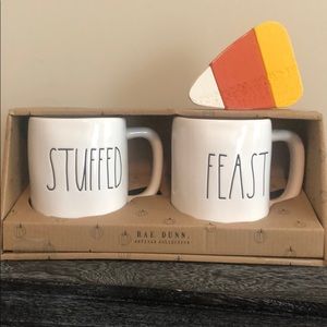 Rae Dunn STUFFED & FEAST mugs